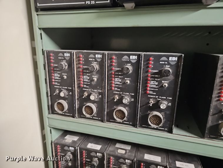 image for item EH8622 (64) traffic light power supplies