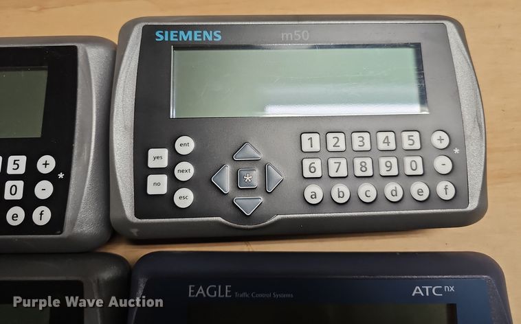 image for item EH8624 (8) Siemens AAD1476P001 traffic control systems