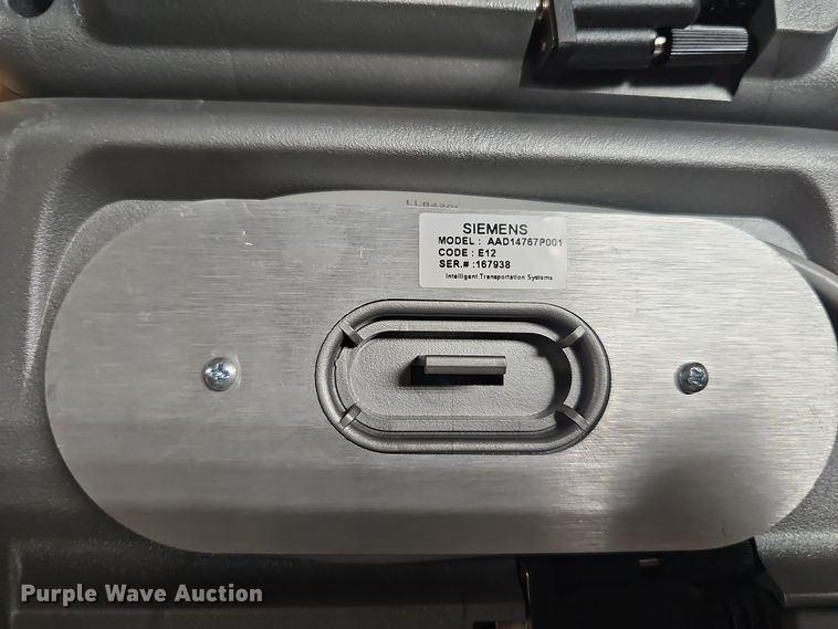 image for item EH8624 (8) Siemens AAD1476P001 traffic control systems