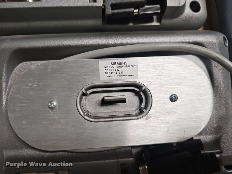 image for item EH8624 (8) Siemens AAD1476P001 traffic control systems