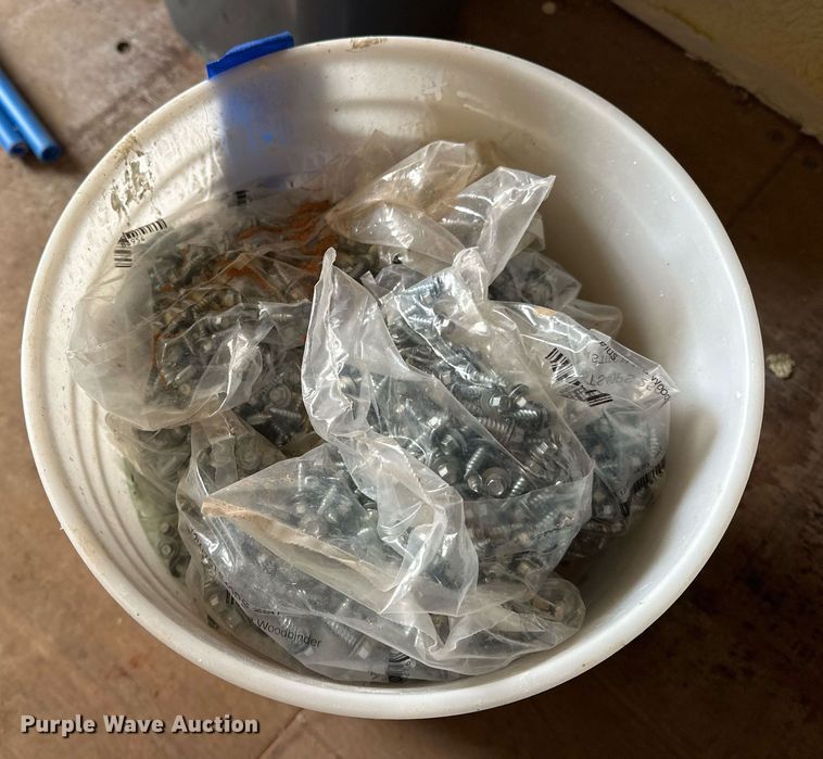 image for item EK0354 Building materials