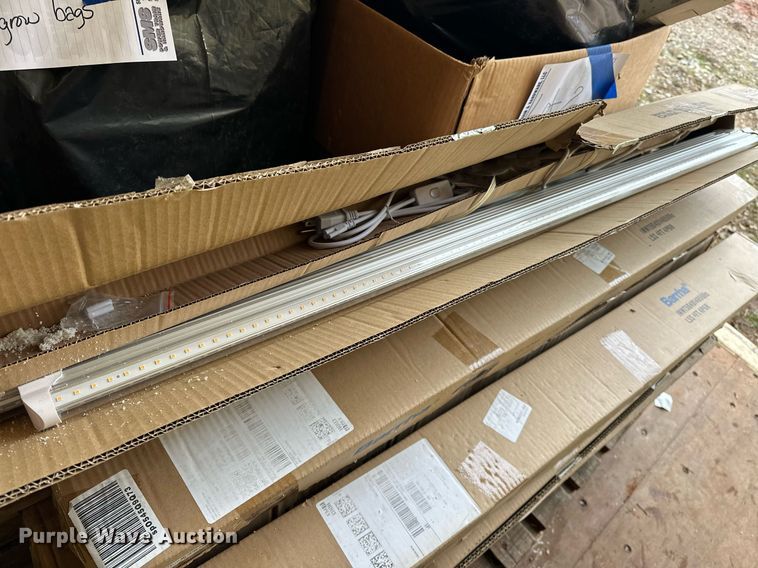 image for item EK0354 Building materials