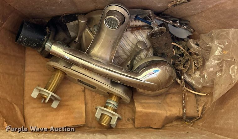 image for item EK0354 Building materials