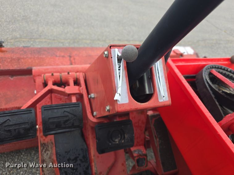image for item EK2367 Toro Groundsmaster 325D core pulverizer