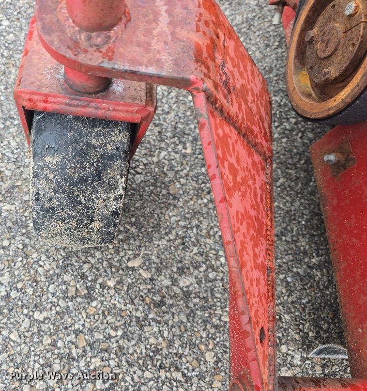 image for item EK2367 Toro Groundsmaster 325D core pulverizer