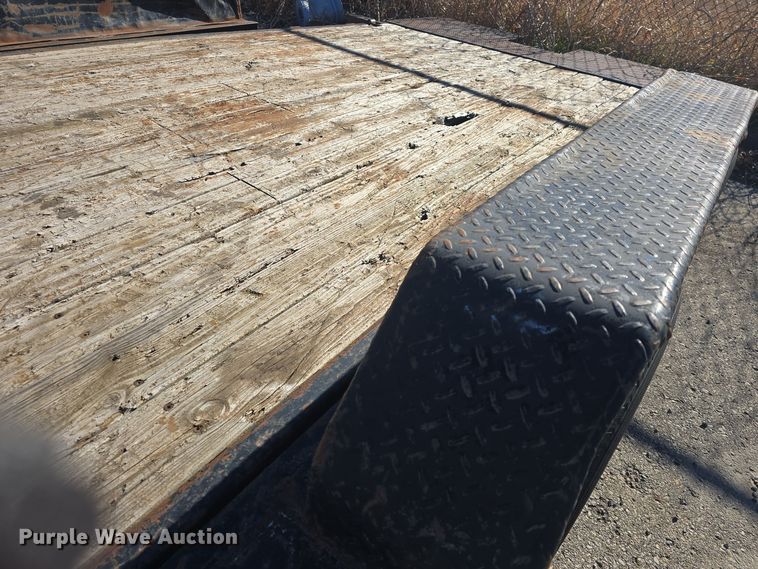 image for item EK2491 2011 Sure Trac ST7918T tilt deck equipment trailer