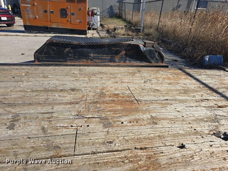 image for item EK2491 2011 Sure Trac ST7918T tilt deck equipment trailer