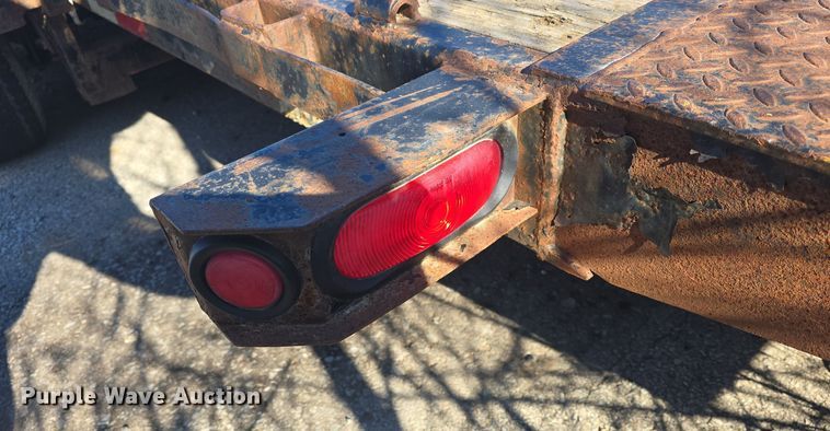 image for item EK2491 2011 Sure Trac ST7918T tilt deck equipment trailer