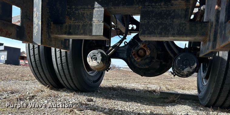 image for item EK2617 2013 International 7400 Workstar truck cab and chassis