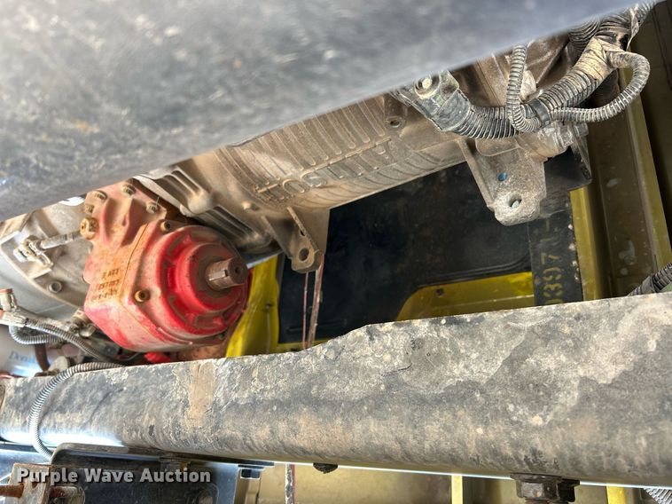 image for item EK2617 2013 International 7400 Workstar truck cab and chassis