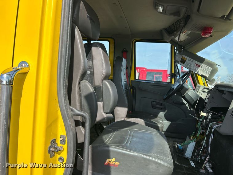 image for item EK2617 2013 International 7400 Workstar truck cab and chassis