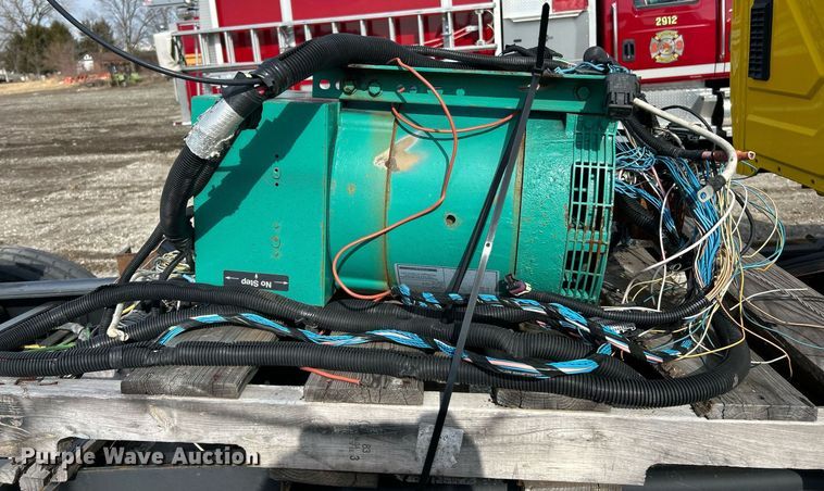 image for item EK2617 2013 International 7400 Workstar truck cab and chassis