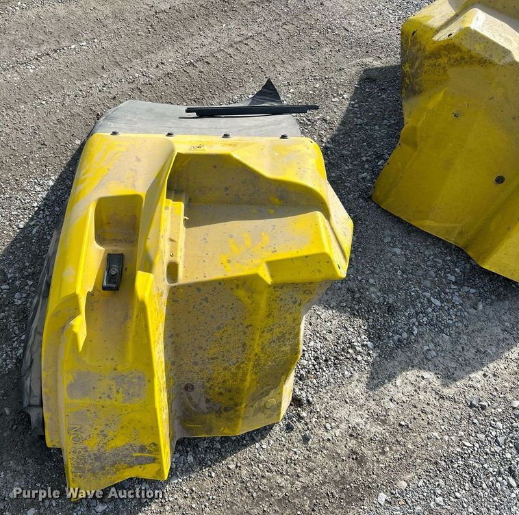 image for item EK2617 2013 International 7400 Workstar truck cab and chassis