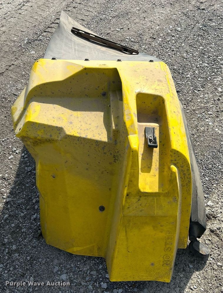 image for item EK2617 2013 International 7400 Workstar truck cab and chassis