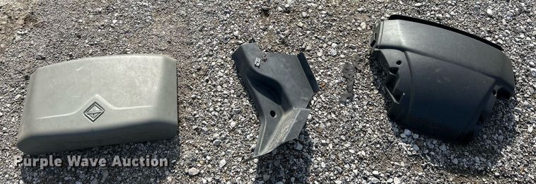 image for item EK2617 2013 International 7400 Workstar truck cab and chassis