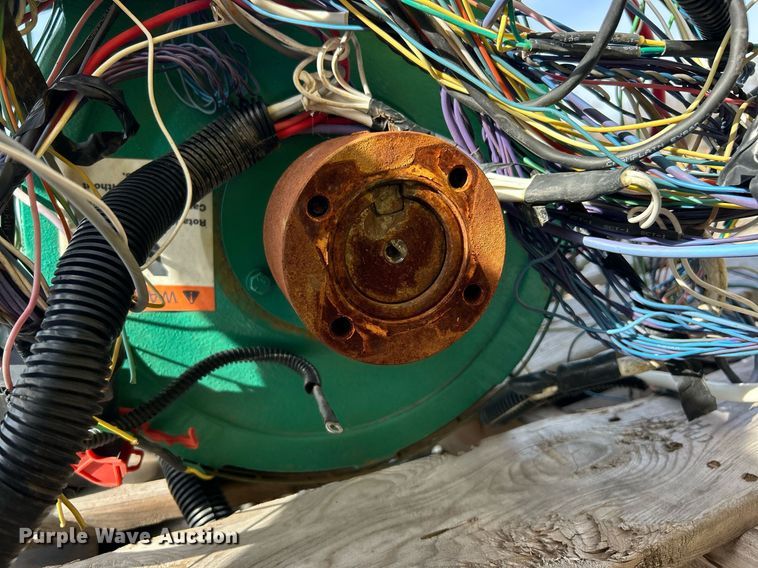 image for item EK2617 2013 International 7400 Workstar truck cab and chassis