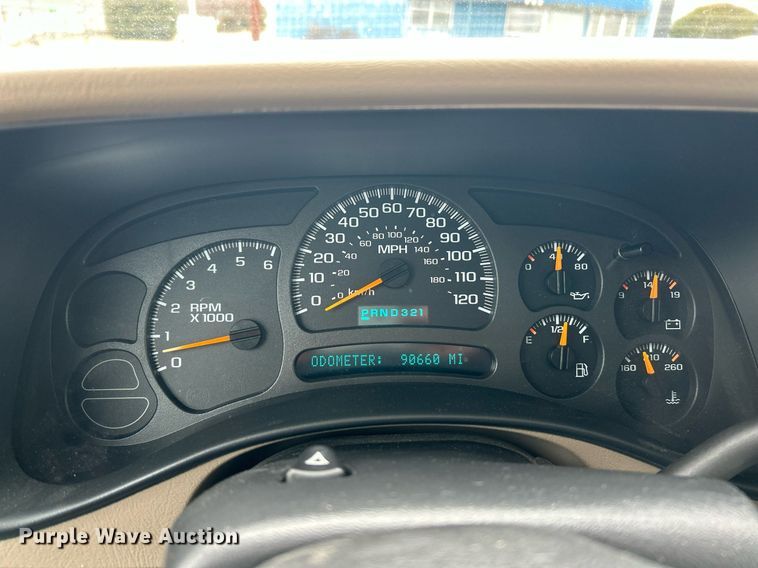 image for item EK2622 2004 Chevrolet Avalanche Crew Cab pickup truck