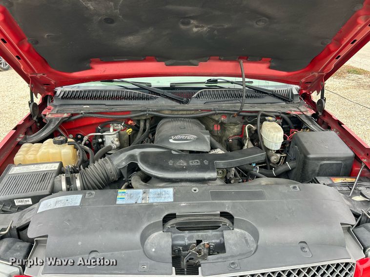 image for item EK2622 2004 Chevrolet Avalanche Crew Cab pickup truck