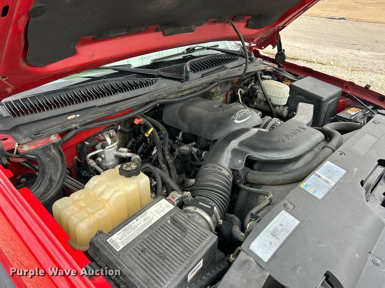 image for item EK2622 2004 Chevrolet Avalanche Crew Cab pickup truck