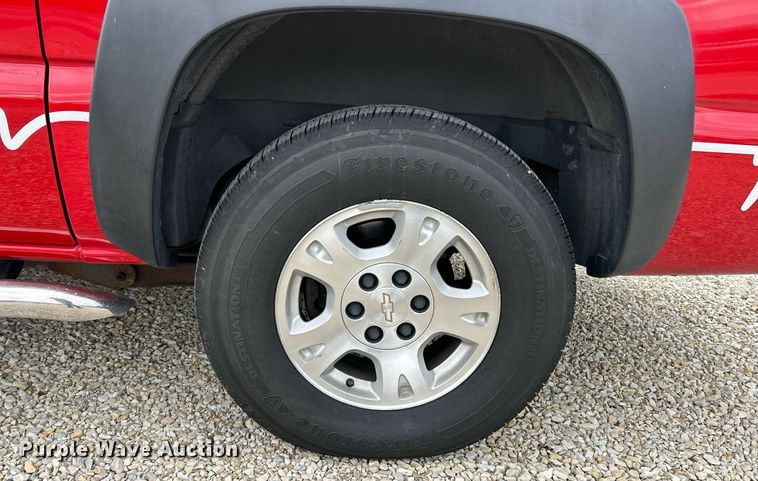 image for item EK2622 2004 Chevrolet Avalanche Crew Cab pickup truck