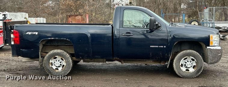 image for item EK2625 2007 Chevrolet Silverado 2500HD pickup truck