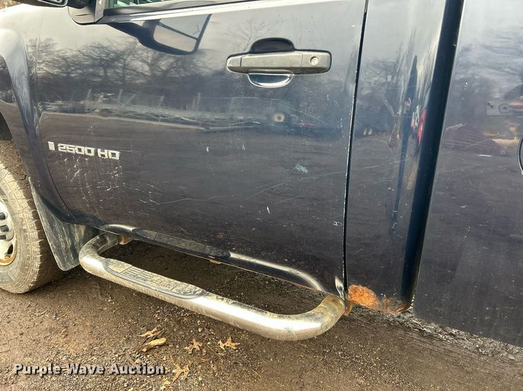 image for item EK2625 2007 Chevrolet Silverado 2500HD pickup truck