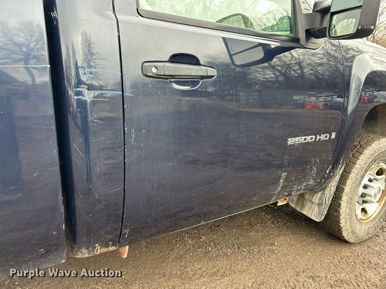 image for item EK2625 2007 Chevrolet Silverado 2500HD pickup truck