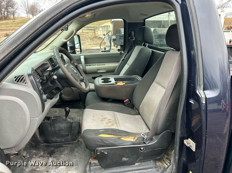 image for item EK2625 2007 Chevrolet Silverado 2500HD pickup truck