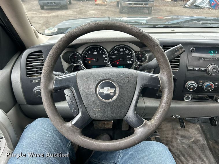 image for item EK2625 2007 Chevrolet Silverado 2500HD pickup truck