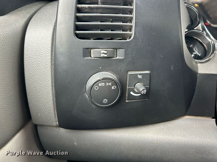 image for item EK2625 2007 Chevrolet Silverado 2500HD pickup truck