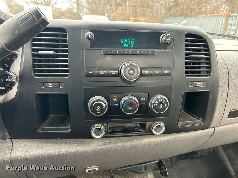 image for item EK2625 2007 Chevrolet Silverado 2500HD pickup truck