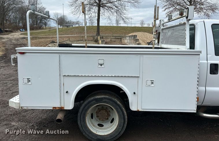 image for item EK2627 2007 Ford F550 Super Duty utility / service truck