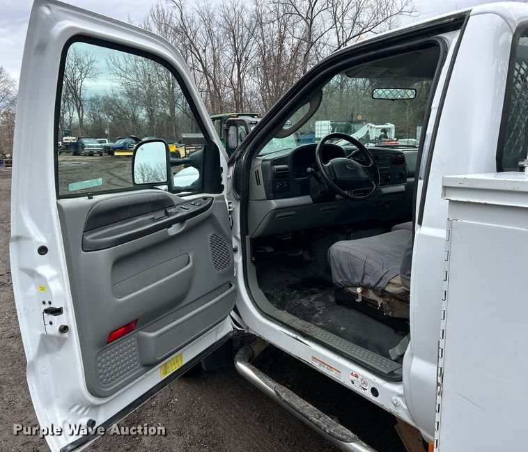 image for item EK2627 2007 Ford F550 Super Duty utility / service truck