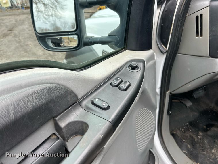 image for item EK2627 2007 Ford F550 Super Duty utility / service truck
