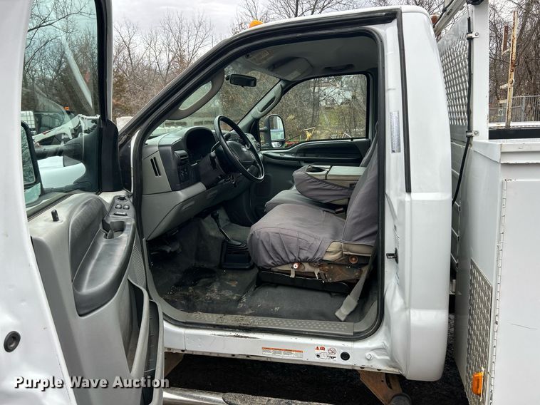 image for item EK2627 2007 Ford F550 Super Duty utility / service truck