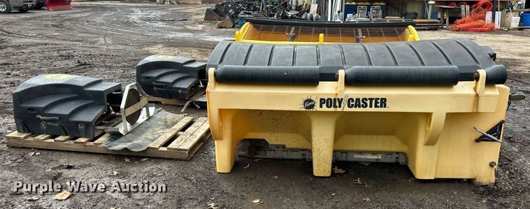 image for item EK2628 (2) Fisher Polycaster spreaders