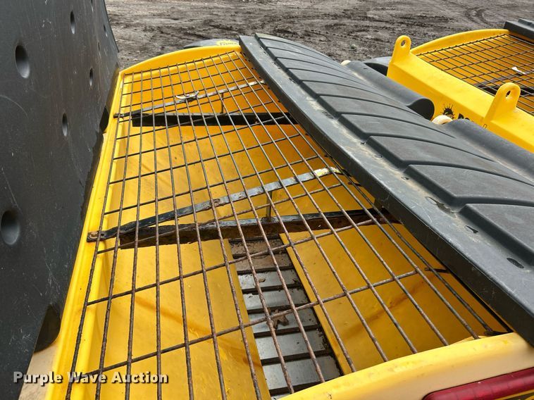 image for item EK2628 (2) Fisher Polycaster spreaders