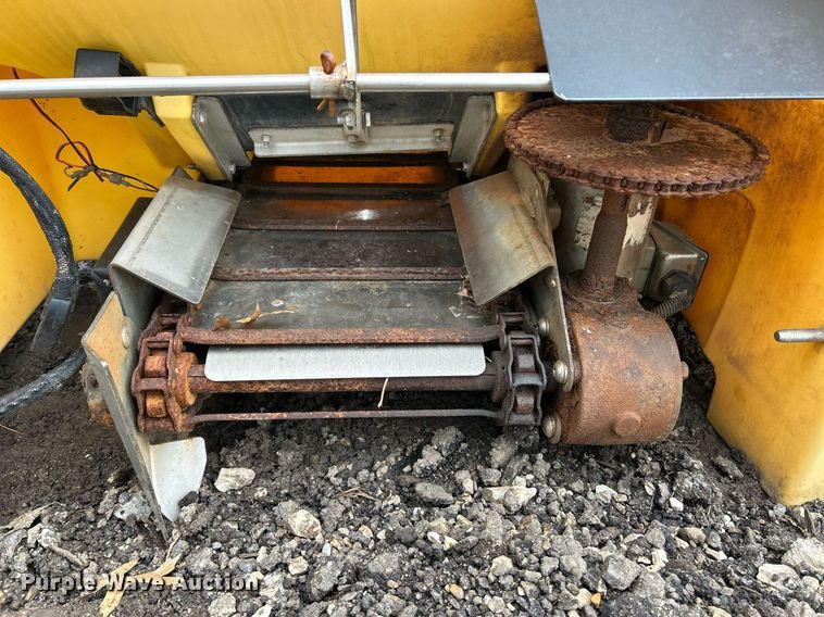 image for item EK2628 (2) Fisher Polycaster spreaders