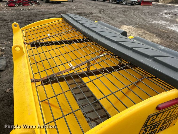 image for item EK2628 (2) Fisher Polycaster spreaders