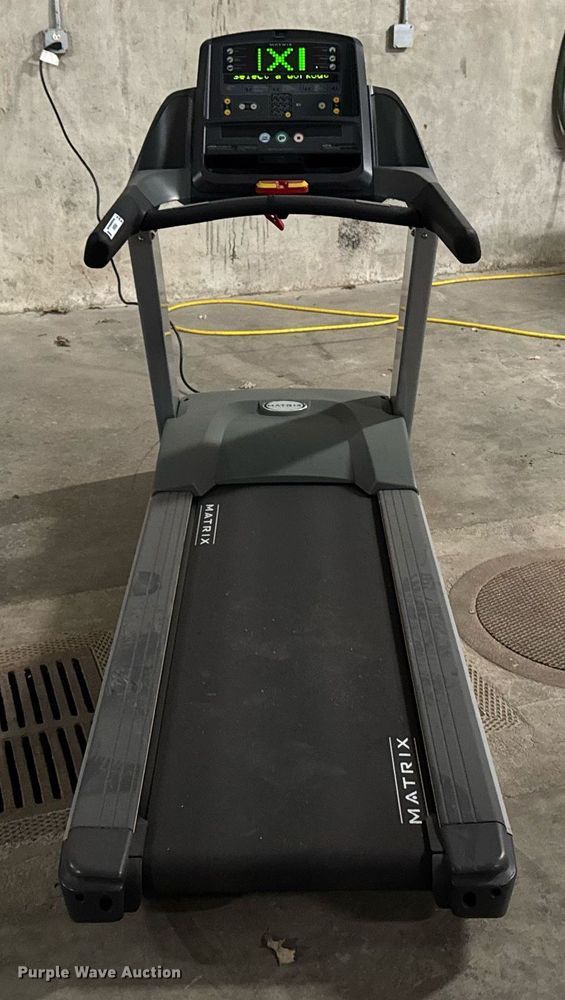image for item EM3504 Matrix T3X treadmill