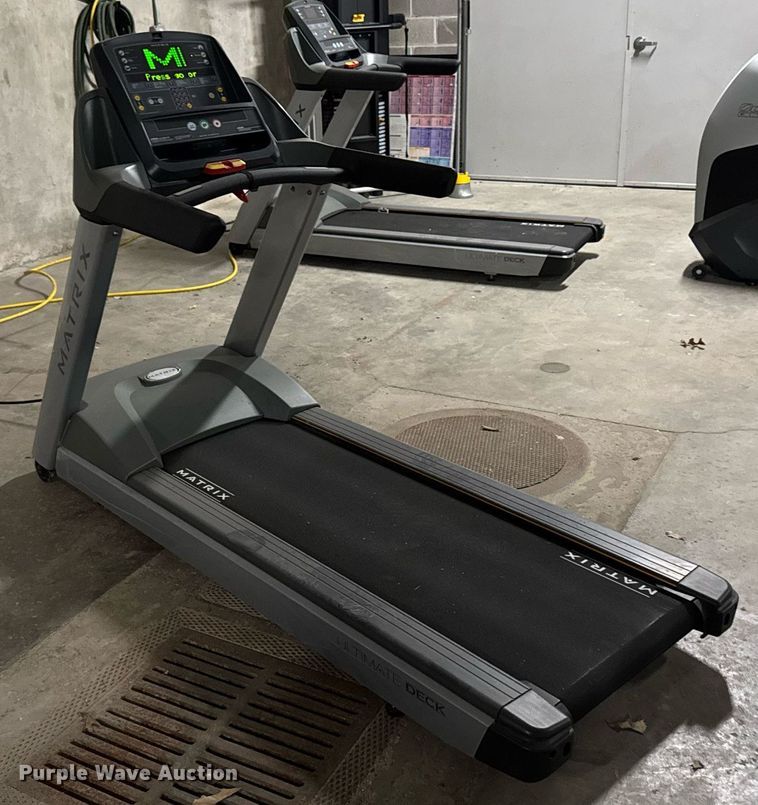 image for item EM3504 Matrix T3X treadmill