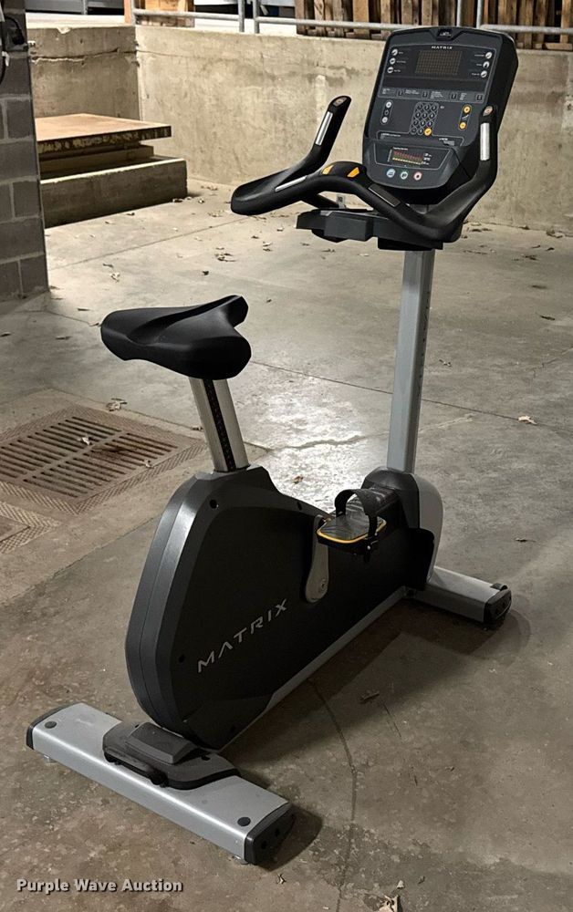 image for item EM3505 Matrix Hure-3X-02-C exercise bike
