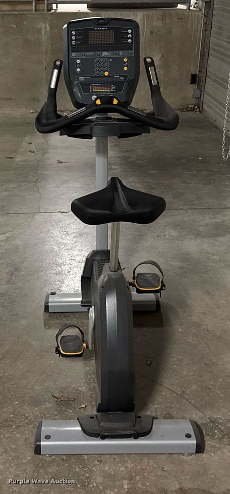 image for item EM3505 Matrix Hure-3X-02-C exercise bike