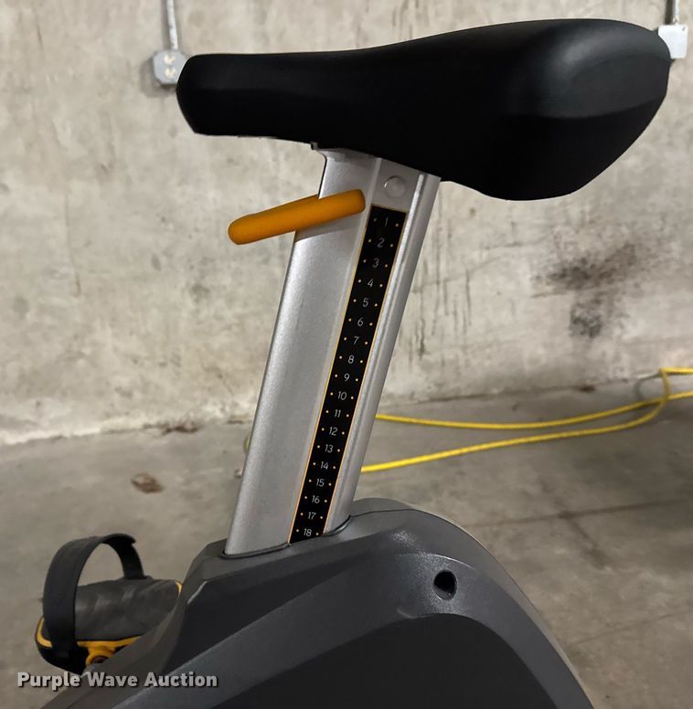 image for item EM3505 Matrix Hure-3X-02-C exercise bike