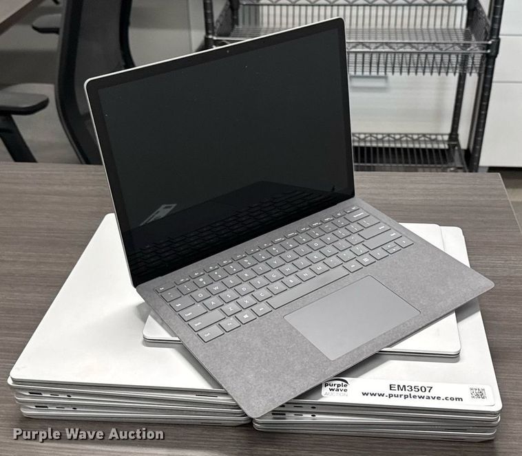 image for item EM3507 (10) Microsoft 1867 laptops