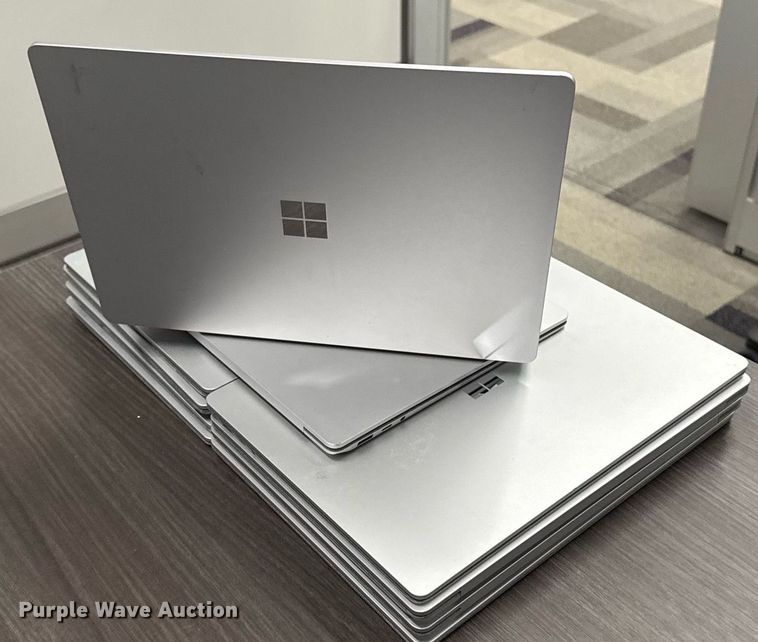 image for item EM3507 (10) Microsoft 1867 laptops