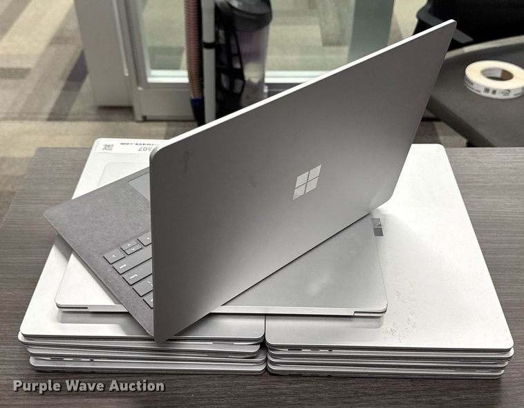 image for item EM3507 (10) Microsoft 1867 laptops