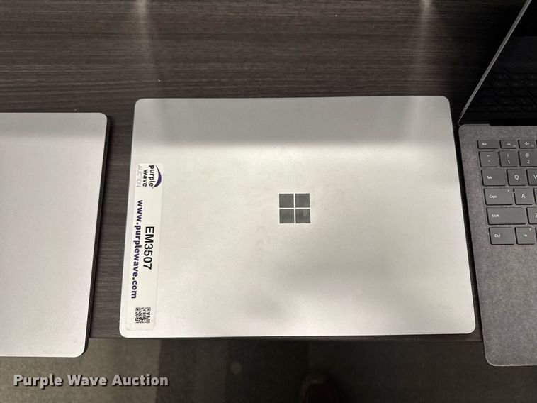 image for item EM3507 (10) Microsoft 1867 laptops