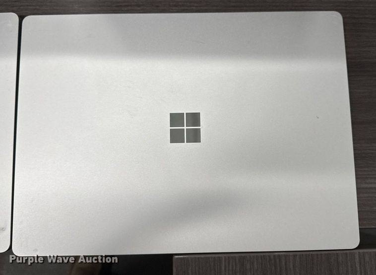 image for item EM3507 (10) Microsoft 1867 laptops