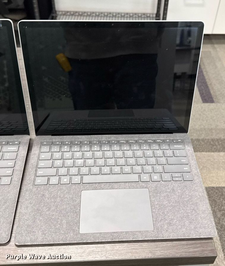 image for item EM3507 (10) Microsoft 1867 laptops